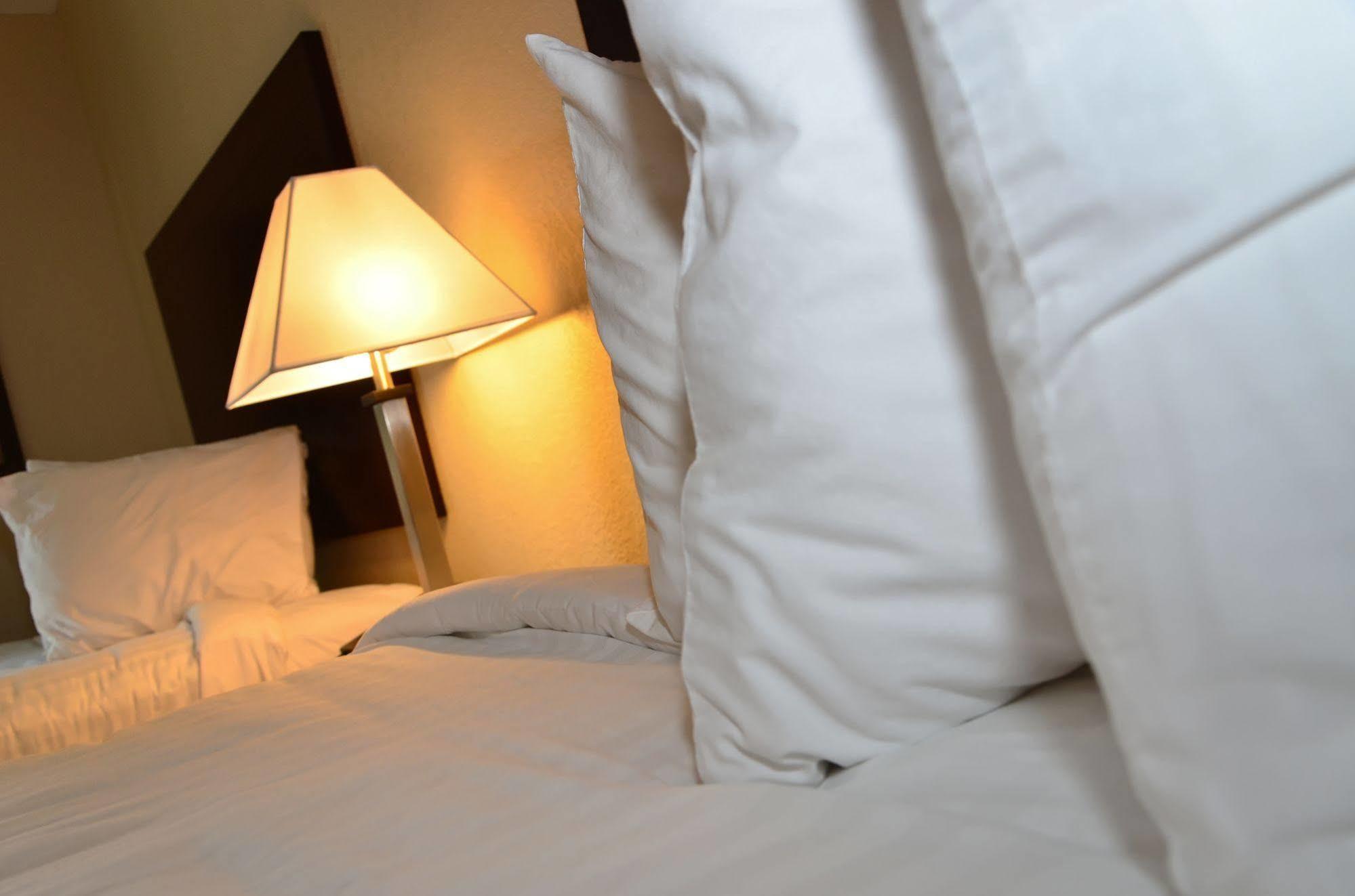 Cobblestone Inn & Suites - Clarion 외부 사진