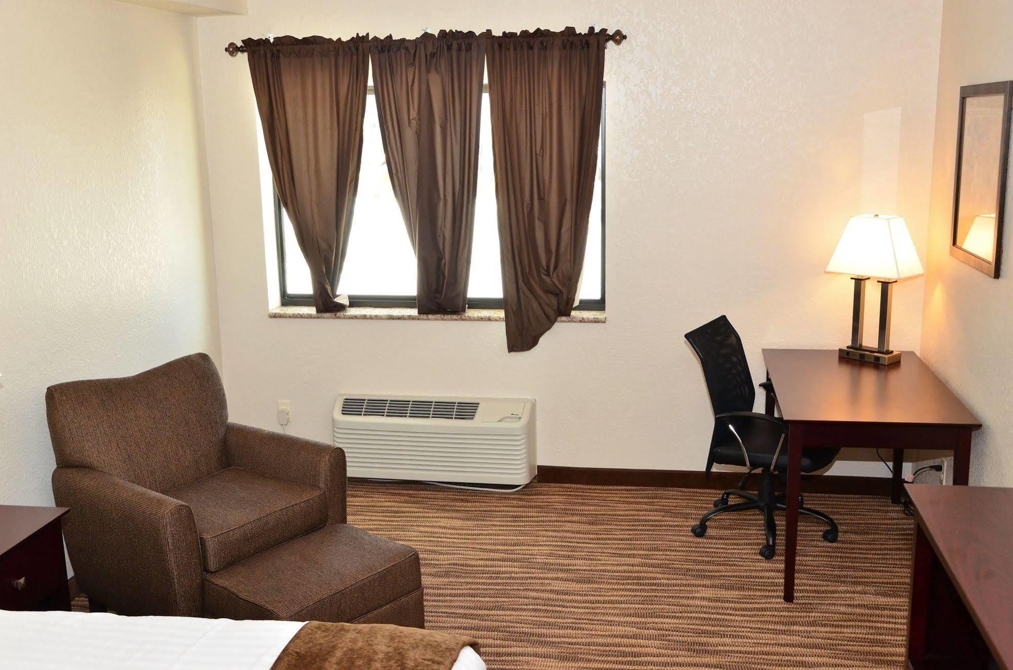 Cobblestone Inn & Suites - Clarion 외부 사진