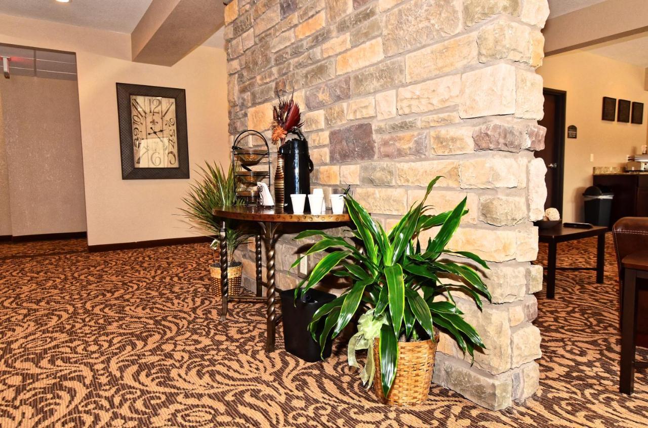 Cobblestone Inn & Suites - Clarion 외부 사진